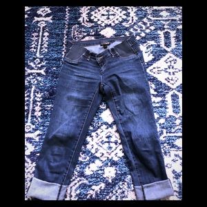 Maternity cropped jeans
